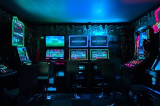 Cyberpunk TCG - Drei neue Pledge-Tiers und die mysterioese Beta Box